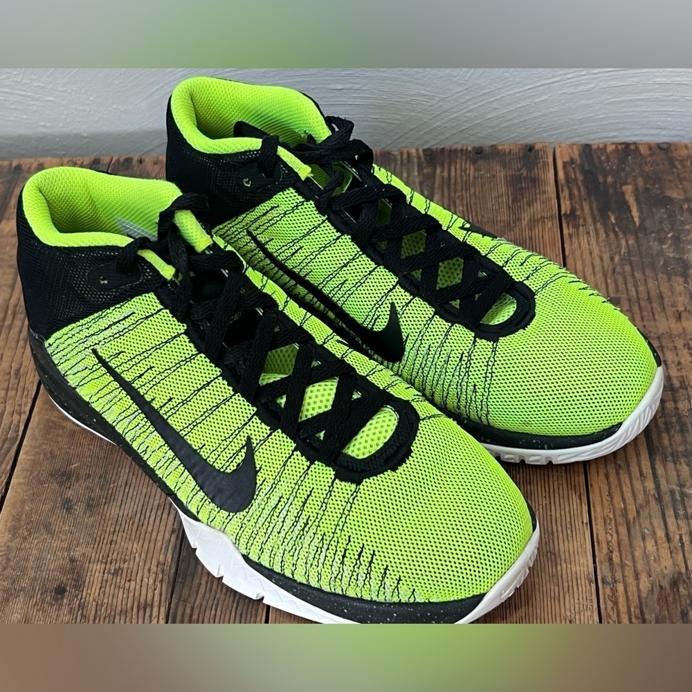 Nike YTH 6 Zoom Ascention Basketball Shoes